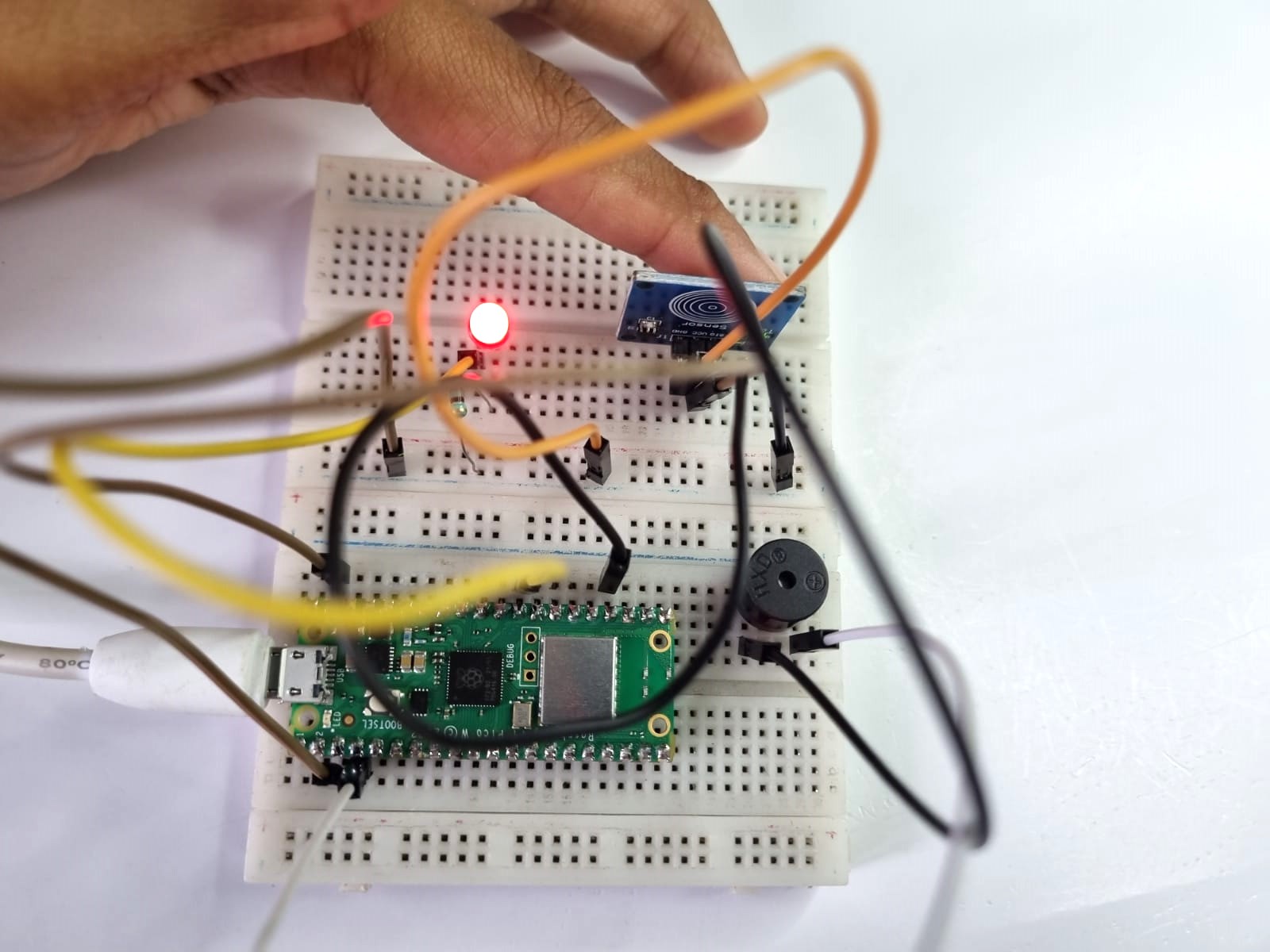 Read more about the article Touch Sensor Controlled LED using Raspberry Pi Pico