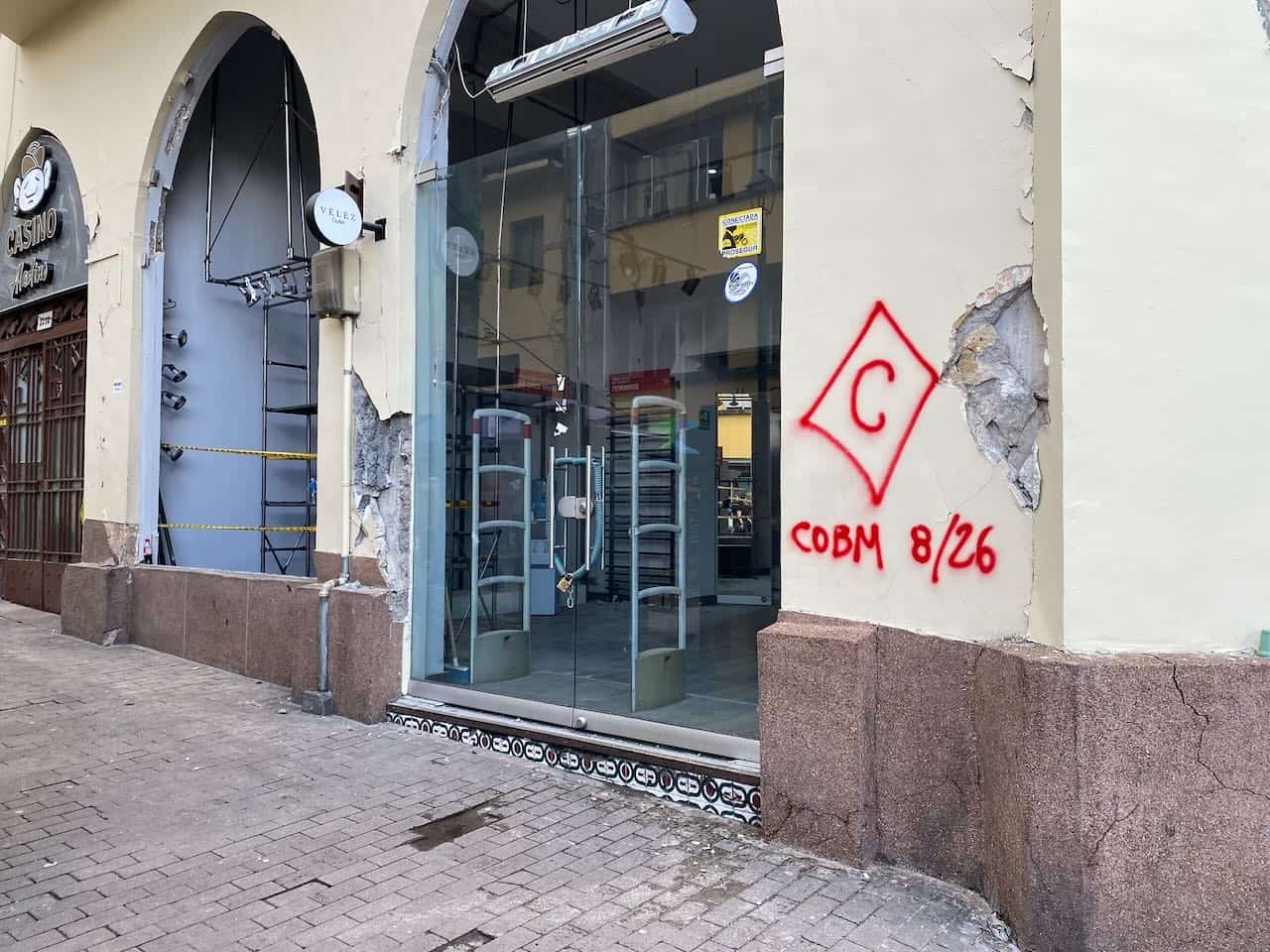 Gebäude in kritischem Zustand (Bild: M. Schäfer)