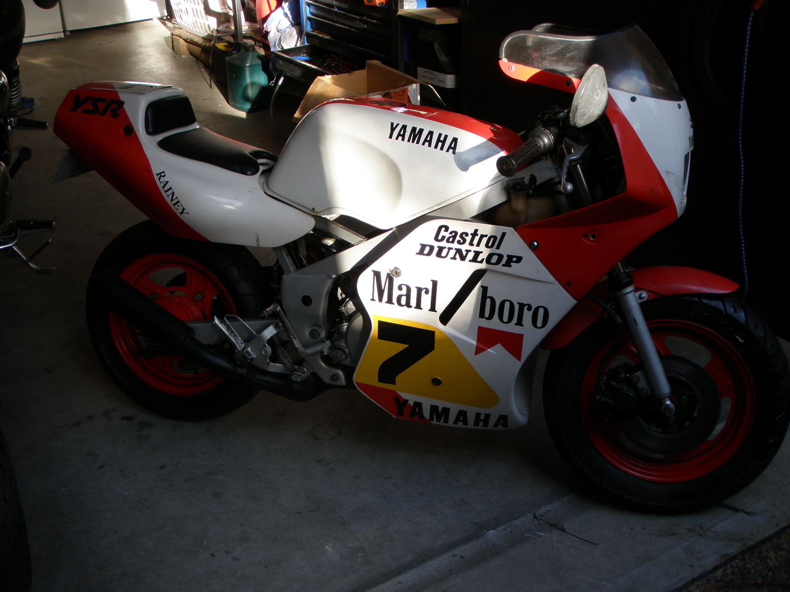 かなり良好！◆80’s-90’s Marlboro YAMAHA マルボロヤマハ 牛革 中綿入 レザーライディングジャケット◆Mサイズ（身長170-173センチ位） Marlboro Yamaha - Cadalora, Luca 0WH0