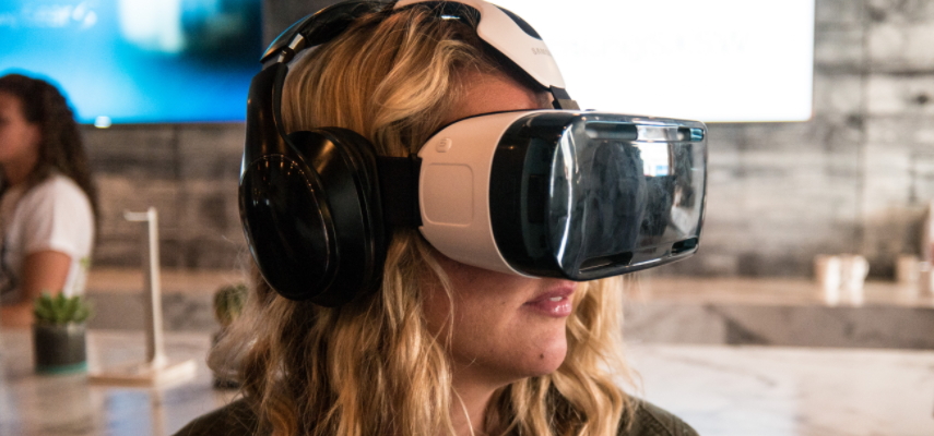 VR headset
