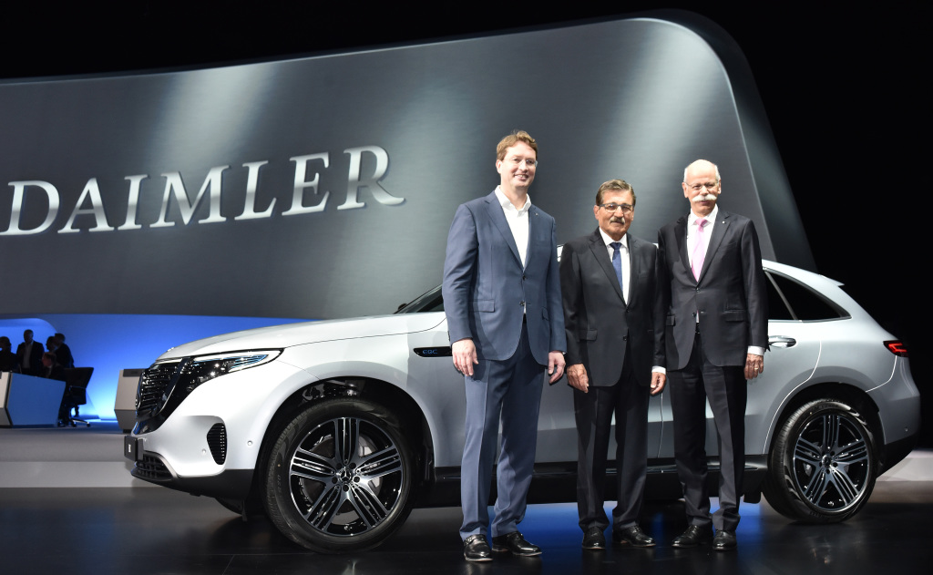 Daimler ceo dieter zetsche hands the reins over to his successor, marking new era for mercedes
