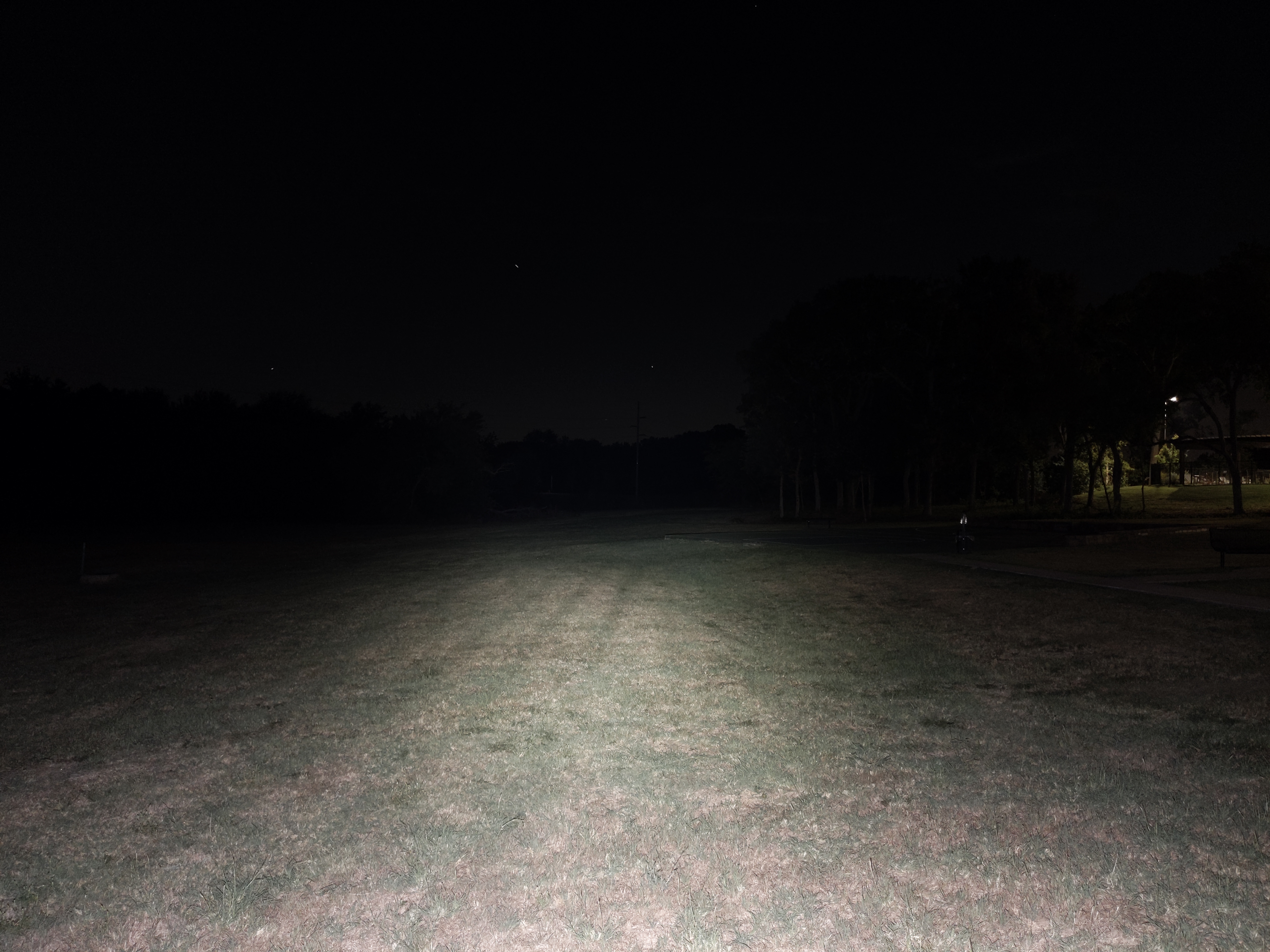 Acebeam E75 519A Review – Ultimate General-Purpose Flashlight