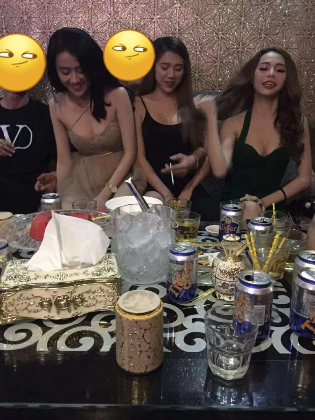 胡志明暗黑行——在酒池肉林中浪迹天涯