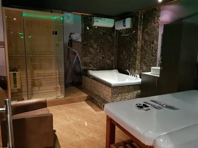 胡志明一郡桑拿之王：丝袜按摩STARKING MASSAGE(TRE XANH)插图4