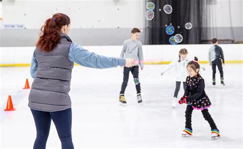 Join Youth Ice Skating Badge Programs
