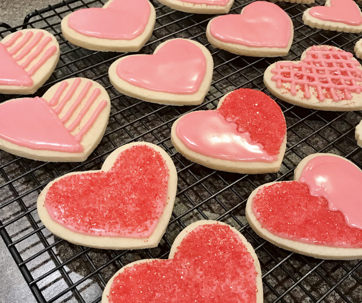 CUT OUT SUGAR COOKIES