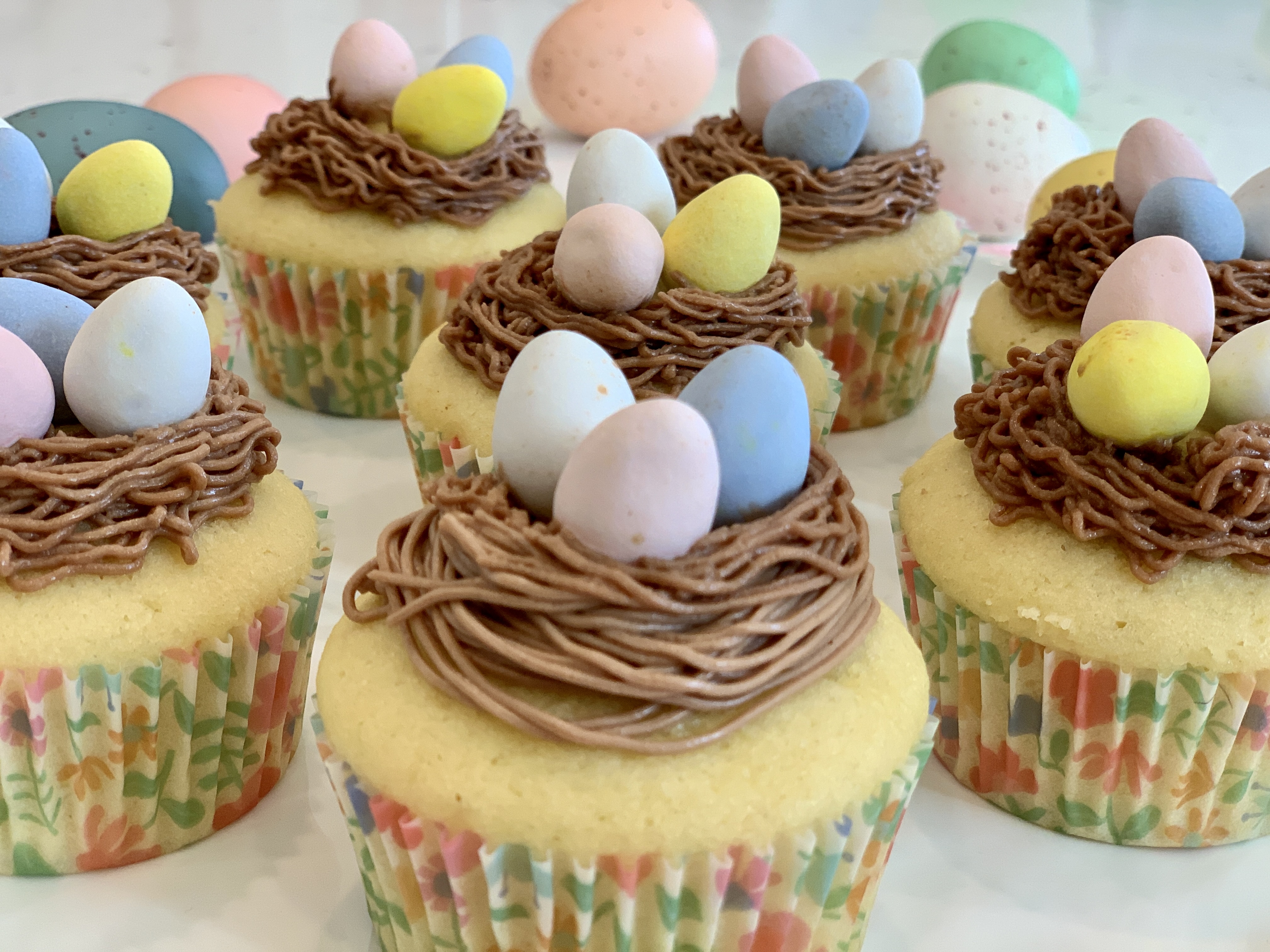 EASTER EGG NEST CUPCAKES