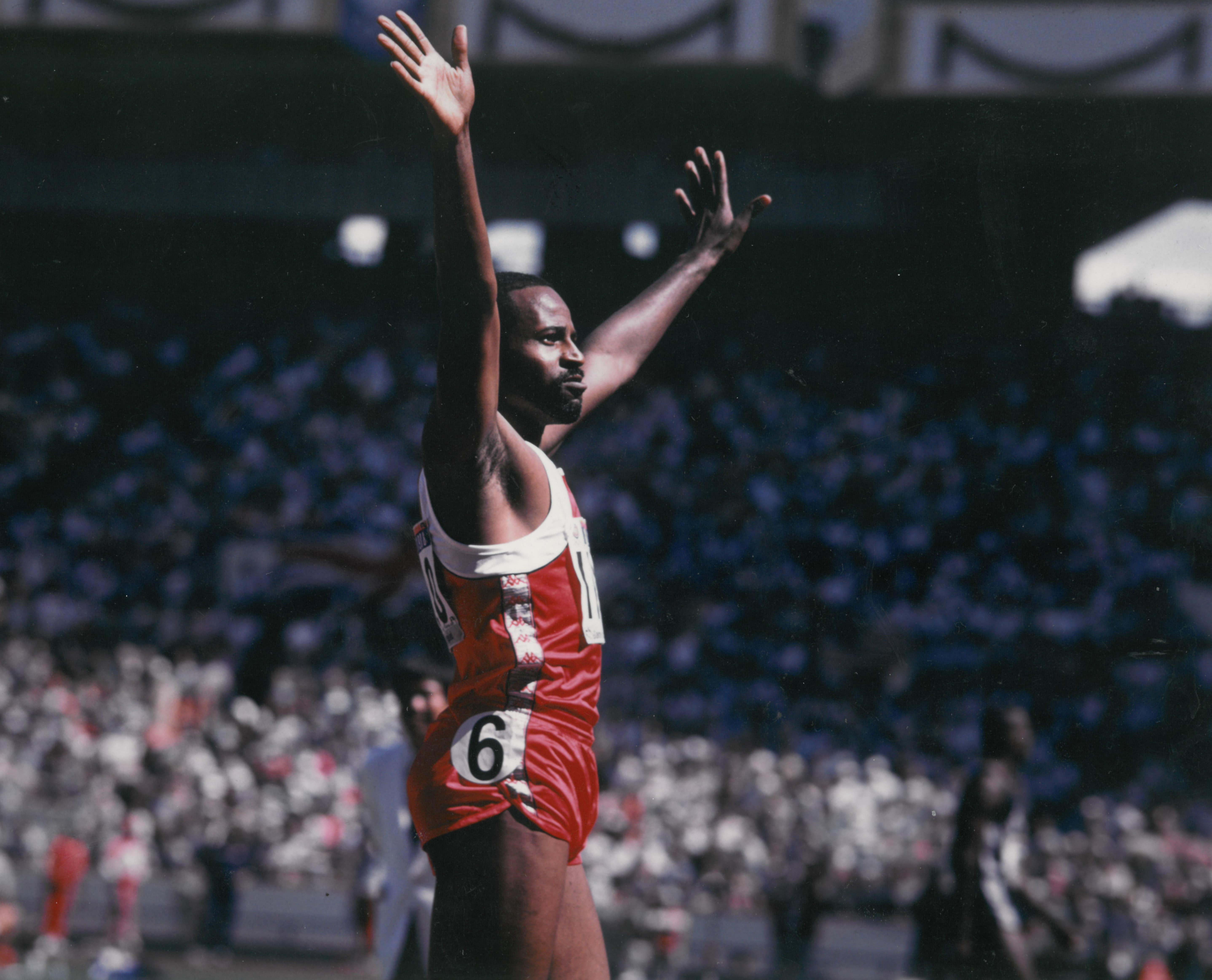 1988 Olympics Men's Finals 400m Hurdles - Phillips celebrating win