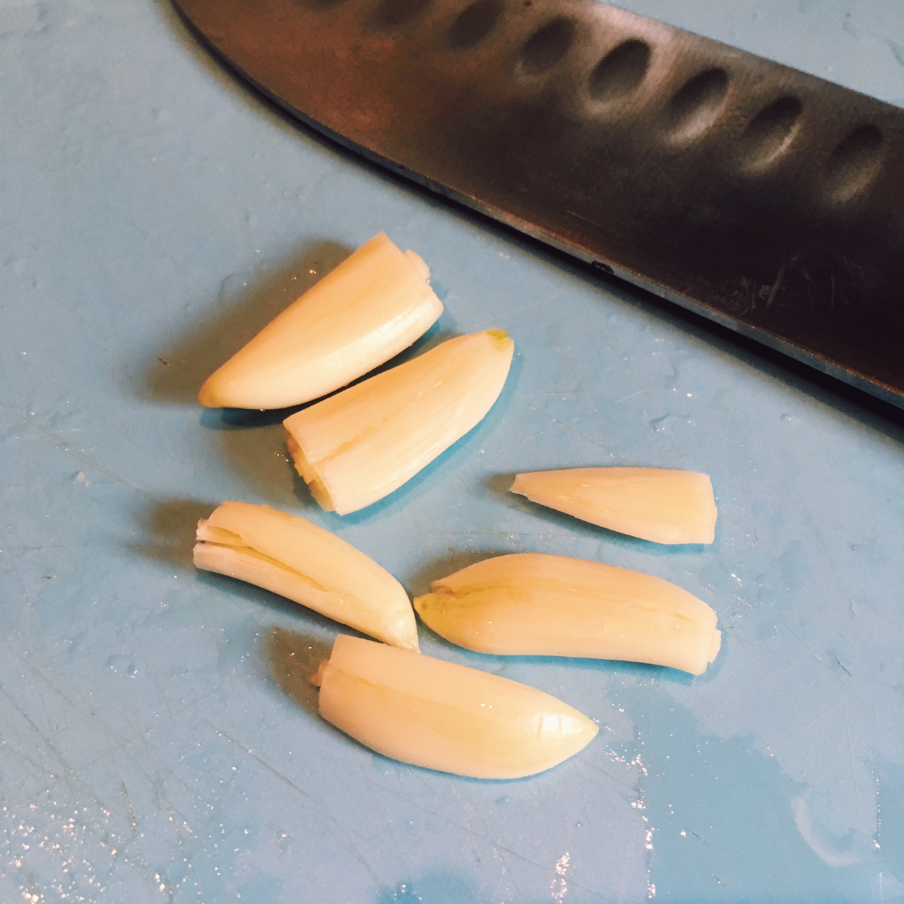 Mini Garlic Cloves