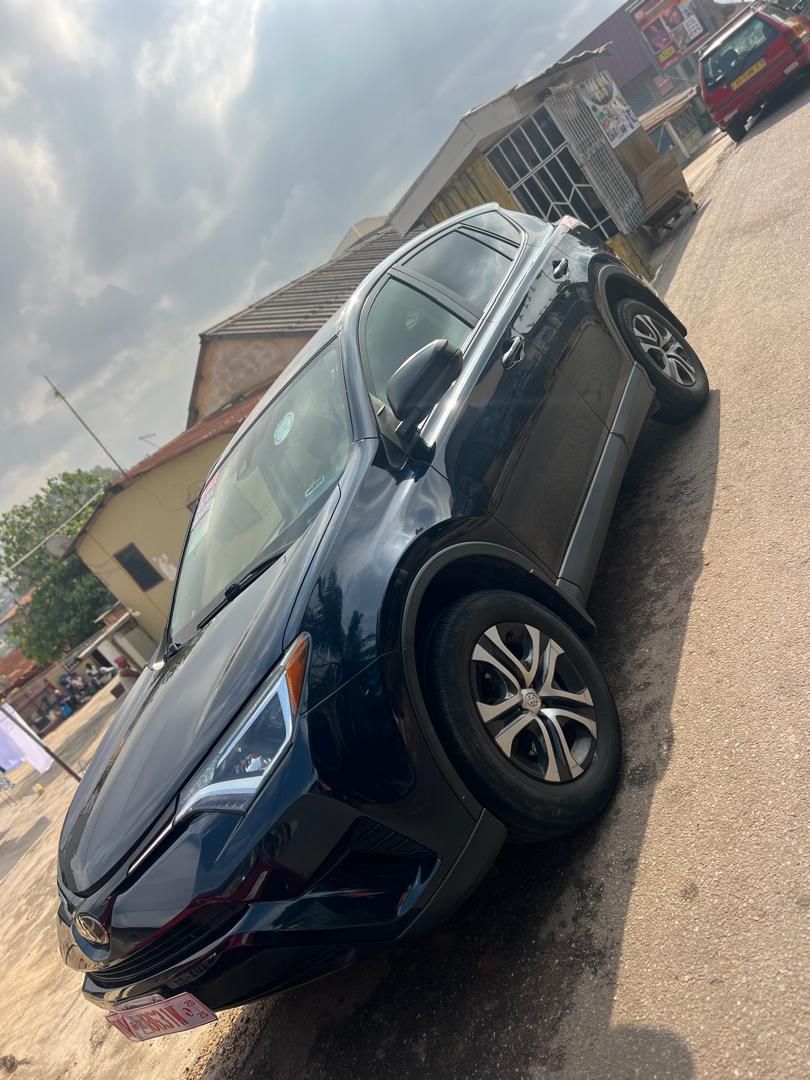 2018 Toyota RAV4 for Sale in Kumasi – Newly Cleared, Clean, Excellent Condition