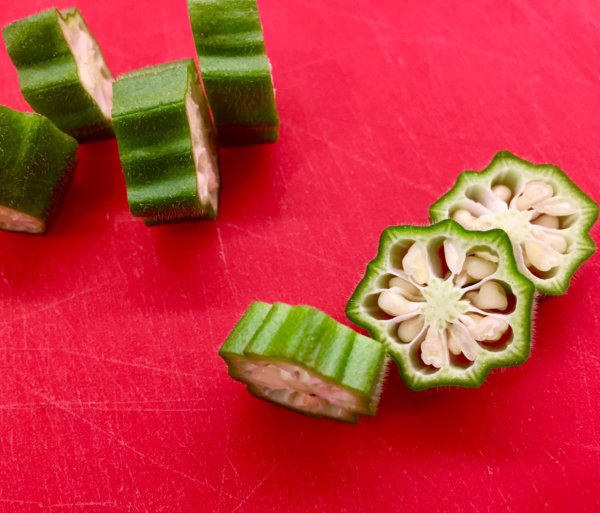 sliced okra