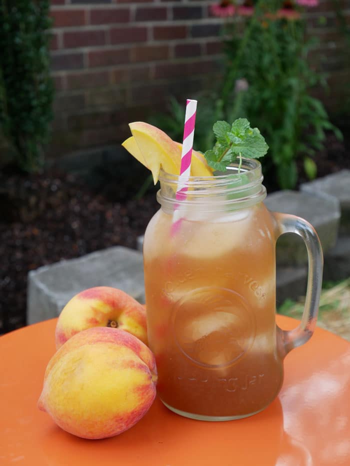 Peach sweet tea