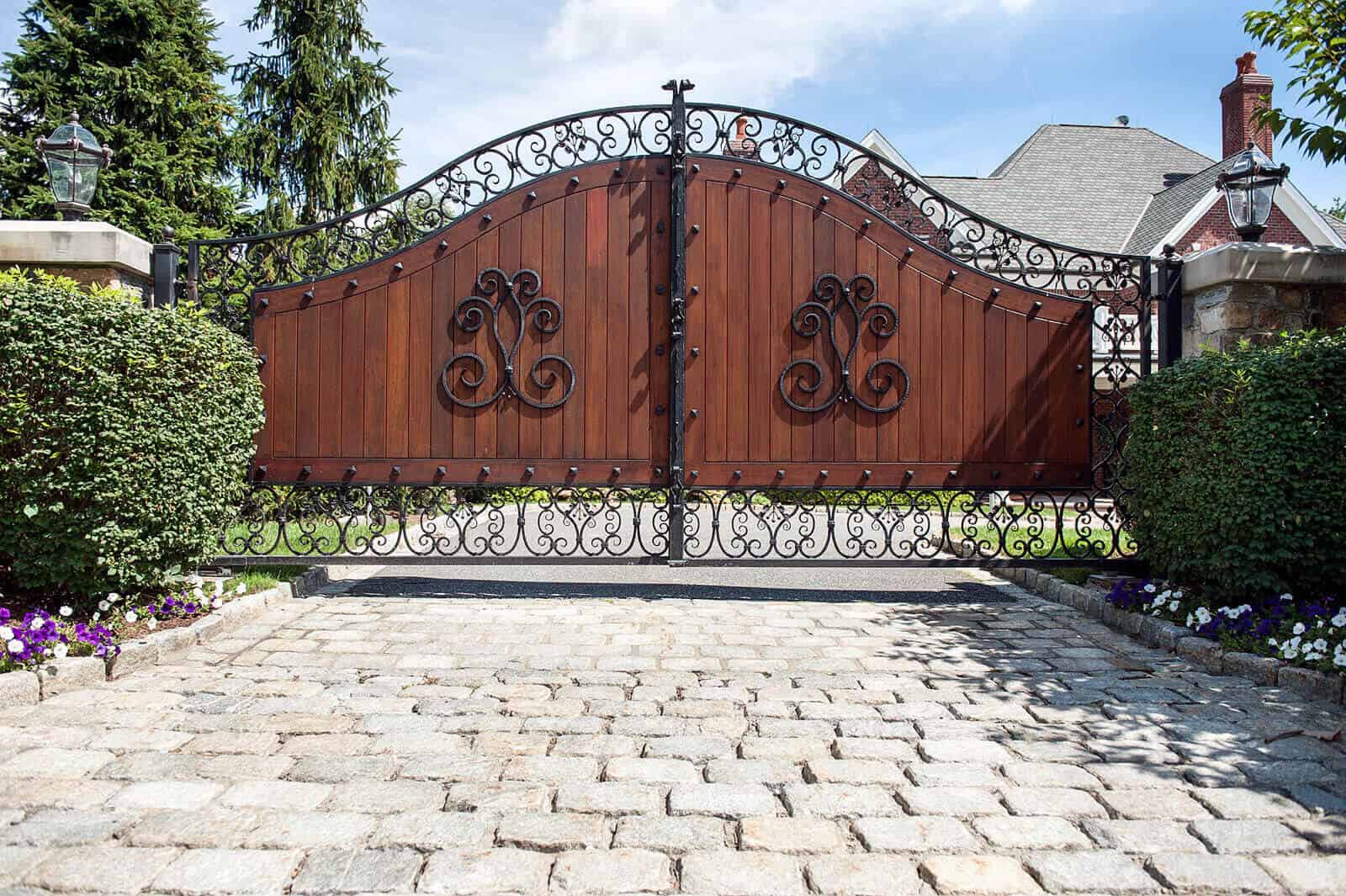 Antique Fencing And Wooden Gate Door Design Ideas The Architecture Designs