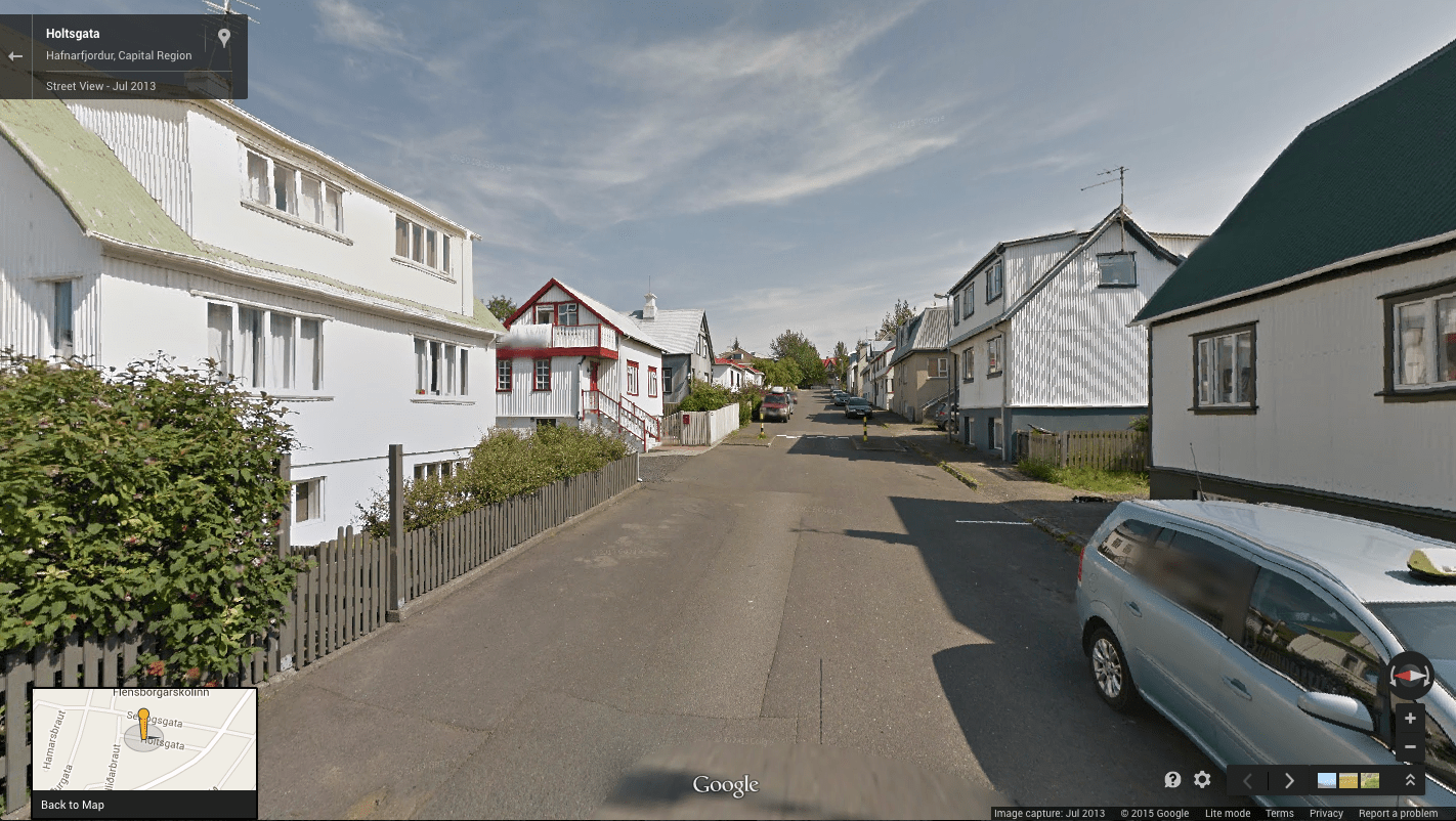 Desmond Bagley Running Blind - Holtsgata, Hafnarfjordur © Google
