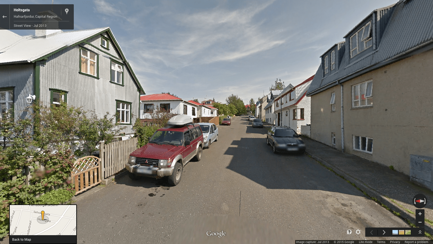 Desmond Bagley Running Blind - Holtsgata, Hafnarfjordur © Google