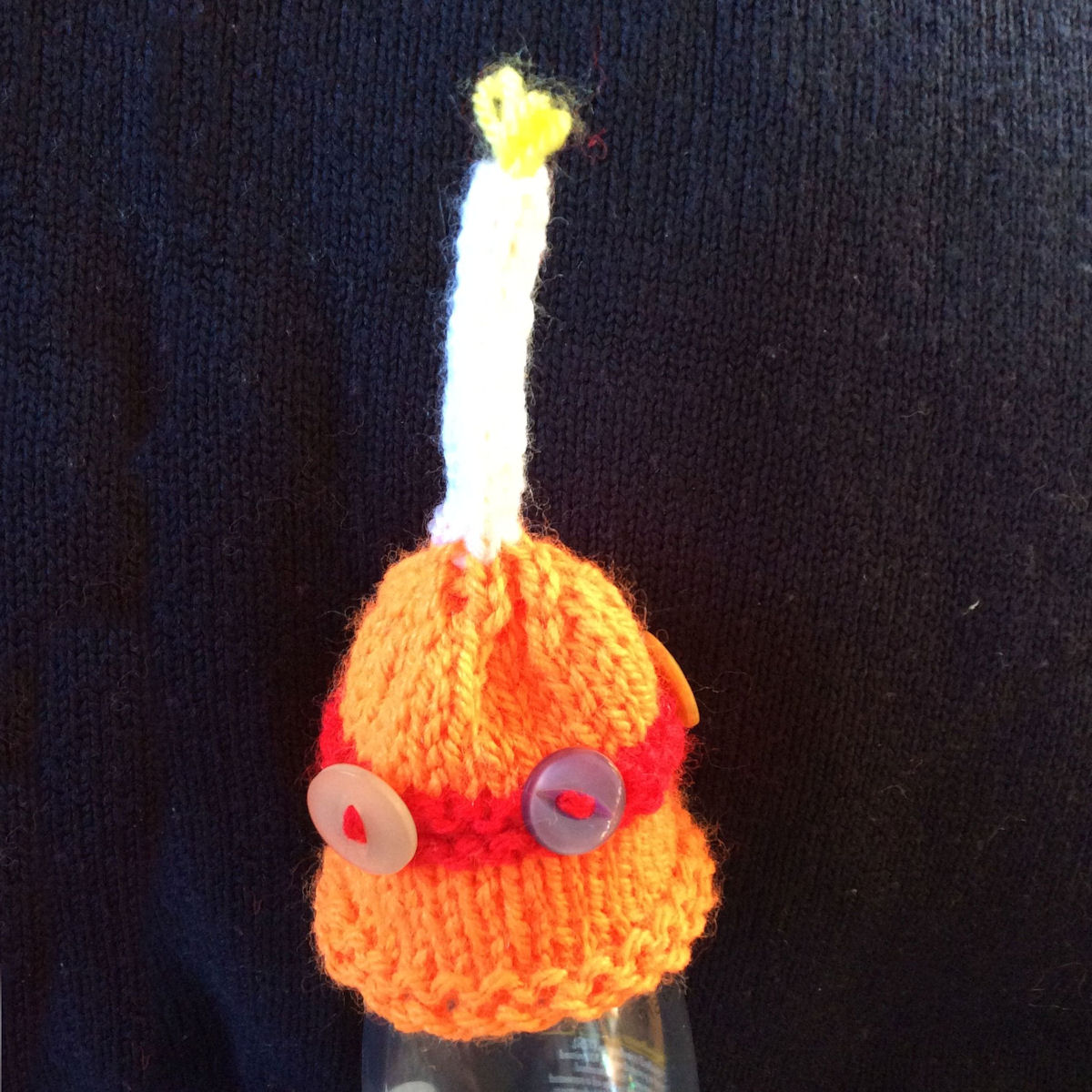 Christingle-Innocent-Smoothie-Hat-Pattern