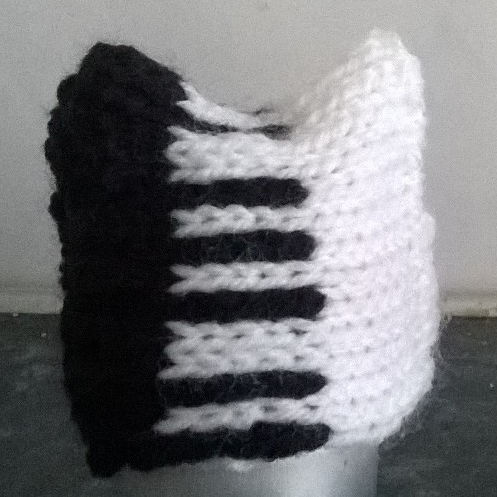 Piano-Innocent-Smoothie-Hat-Pattern
