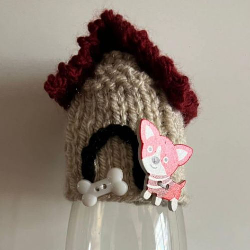 Dog-kennel-Innocent-Smoothie-Hat-Pattern
