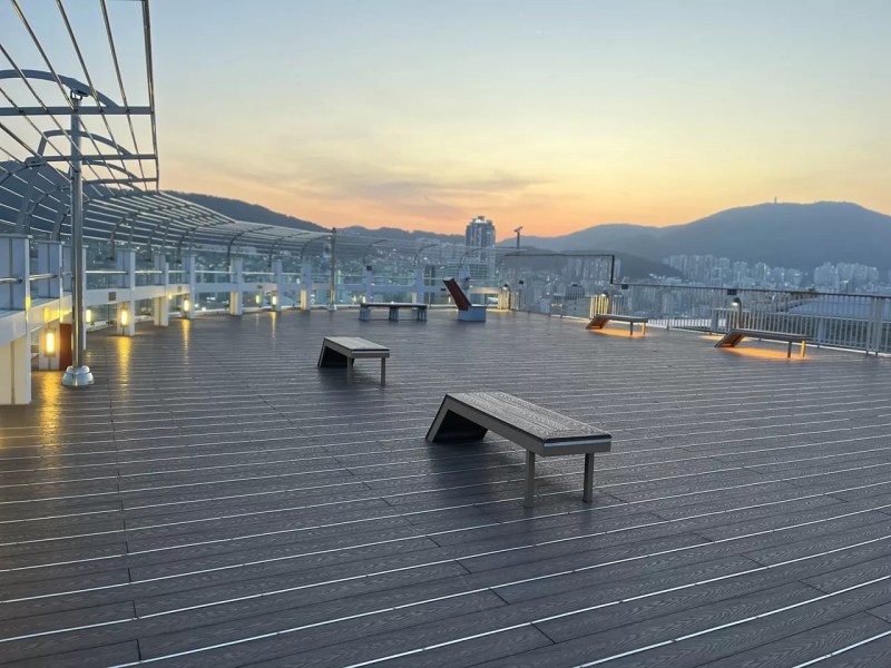 Lotte Nampo Rooftop