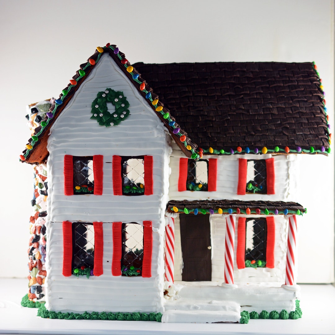 Gingerbread farmhouse