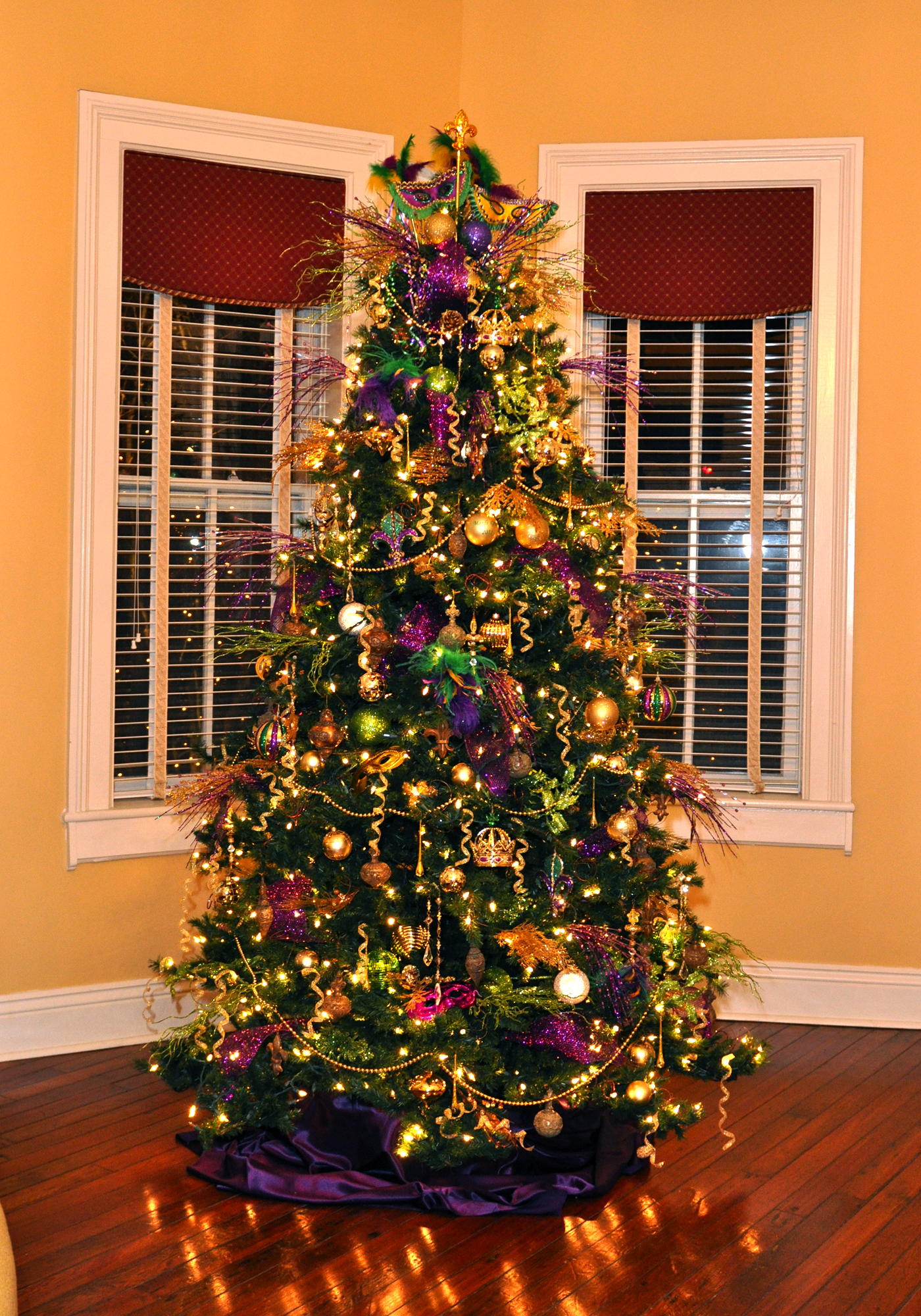 However, where did this traditio. Krewe De Caldwell Mardi Gras Ball 2011 The Caldwell House Blog