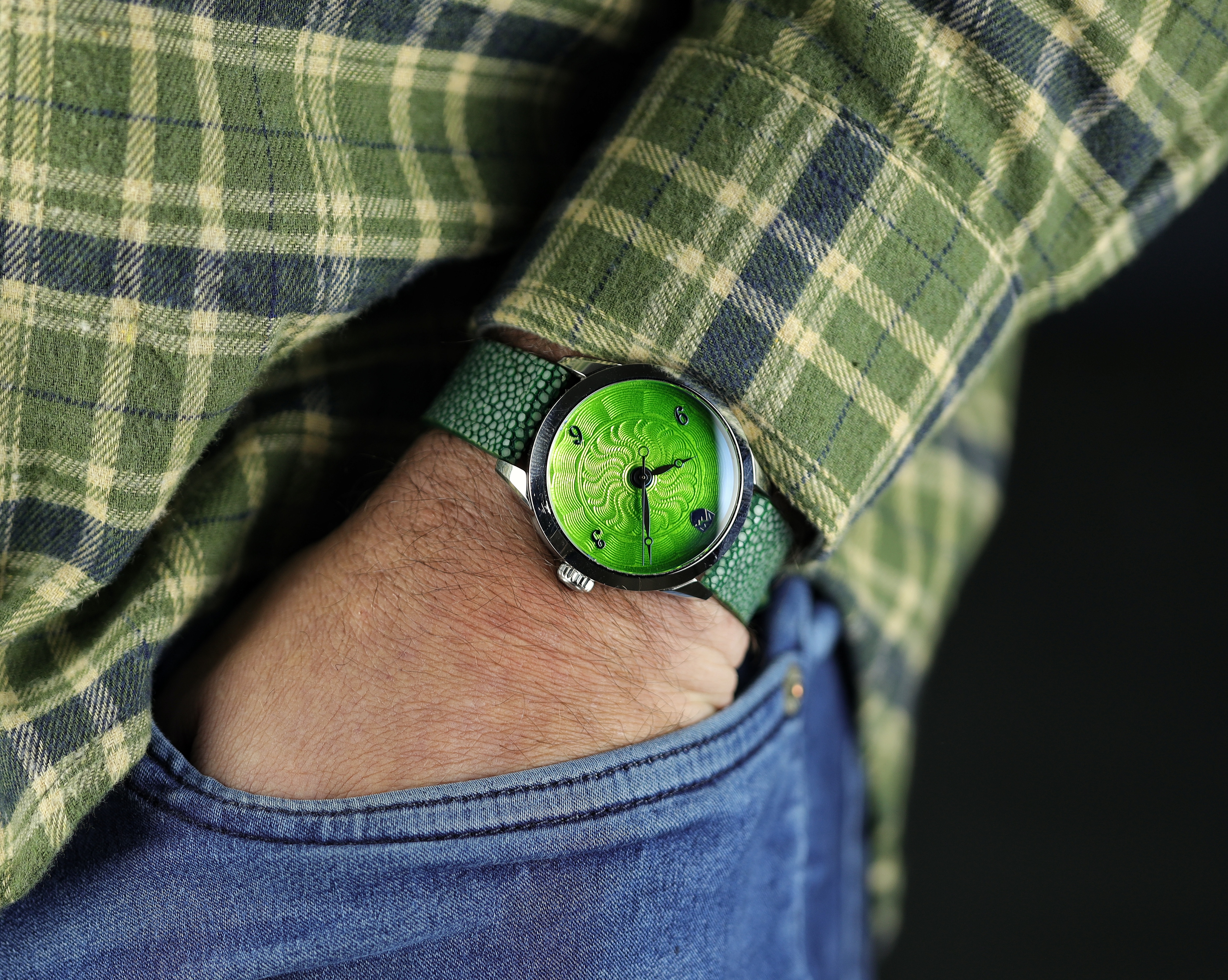 5280 Antero Green Chartreuse Review: Basse-Taille Enamel Craftsmanship