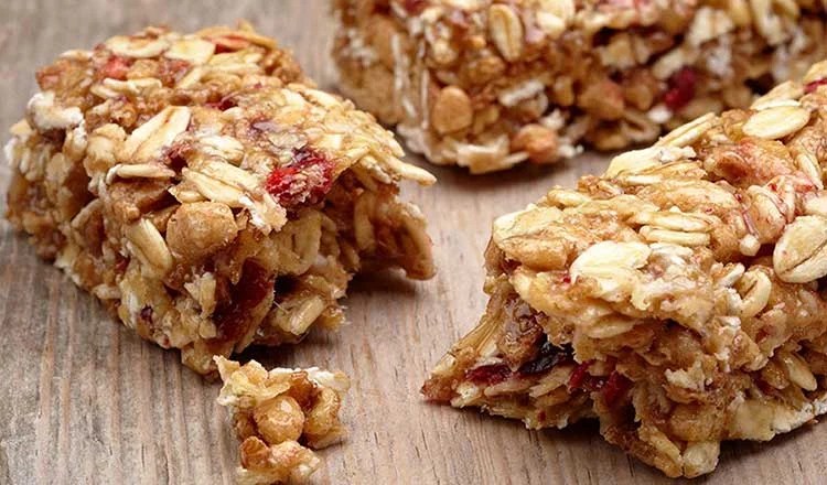 Healthy Apple And Raspberry Protein Bar Recipe