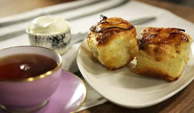 Caramelised Pear Scones Recipe With Whipped Cream