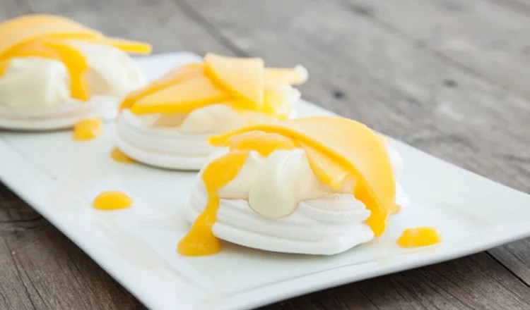 Delicious Aussie, Aussie, Aussie Mango Pavlovas