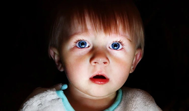 9 Handy Phrases To Calm An Anxious Child7