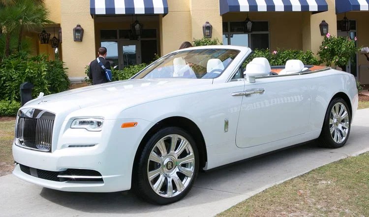Court Awards US Model A $91 Million Divorce Settlement1