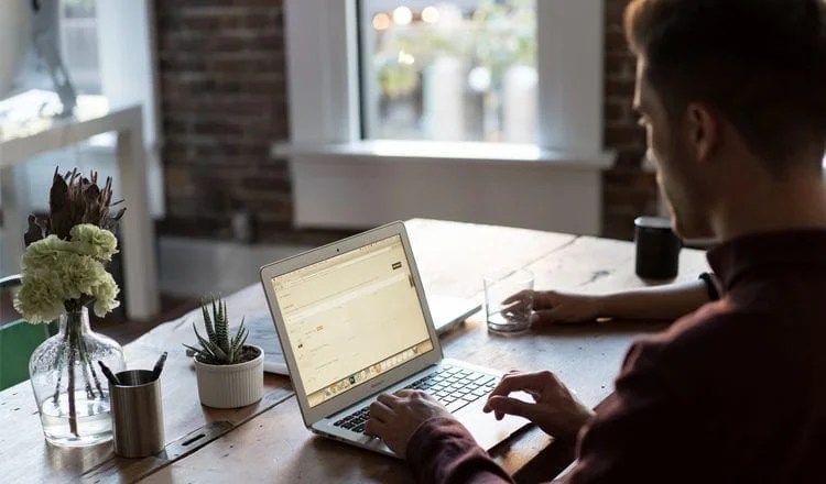 5 Morning Rituals to Stay Focused at Work