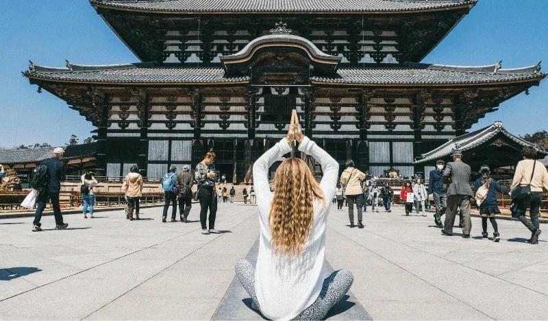 5 Ways To Marie Kondo Your Life With Travel