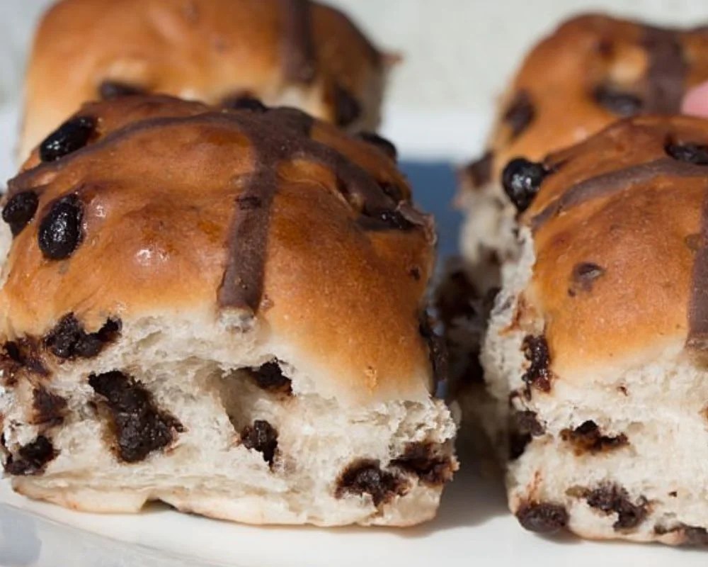 chocolate Vegan hot cross buns