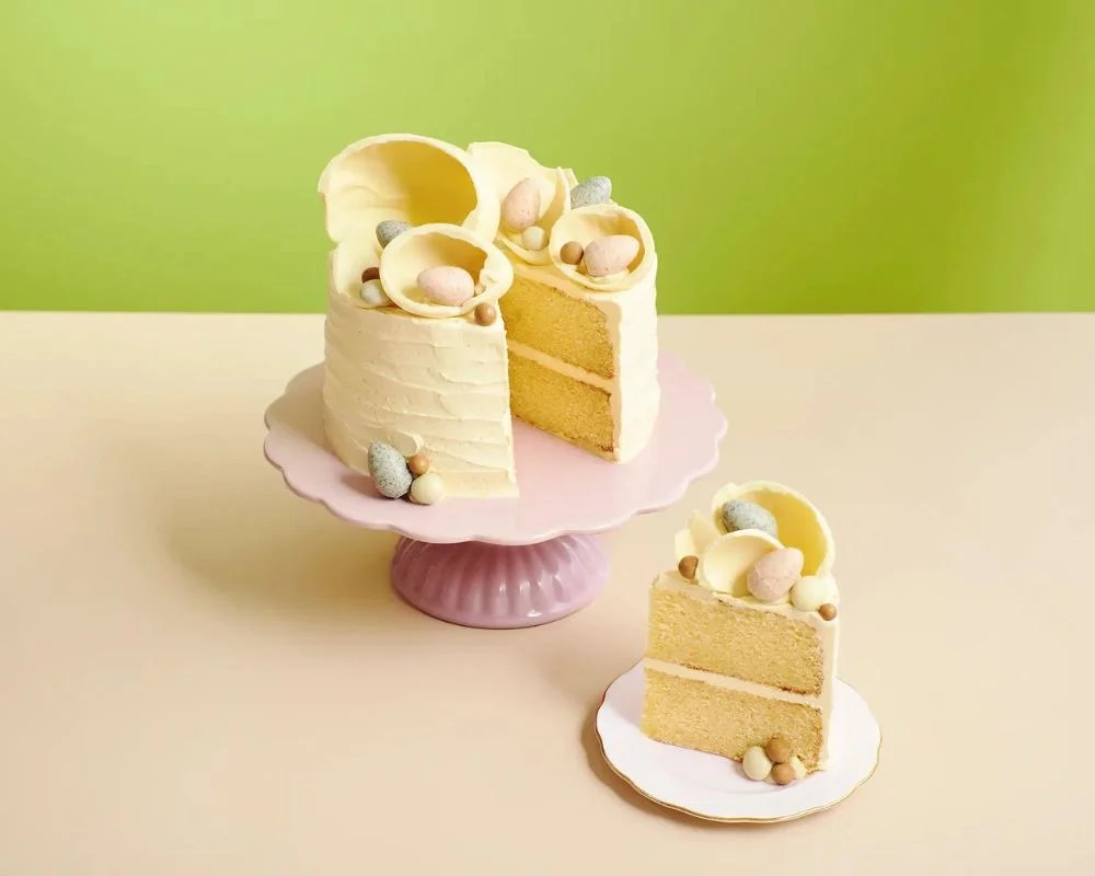 White chocolate Easter Cake