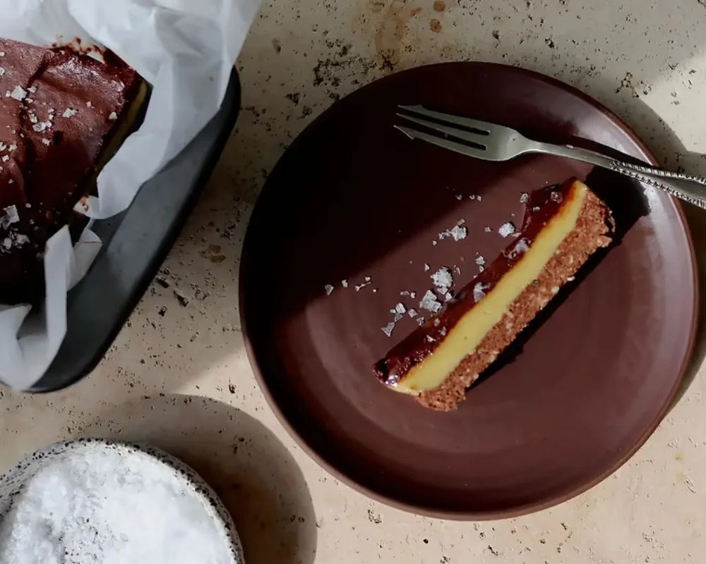 healthy Easter Chocolate Caramel Slice