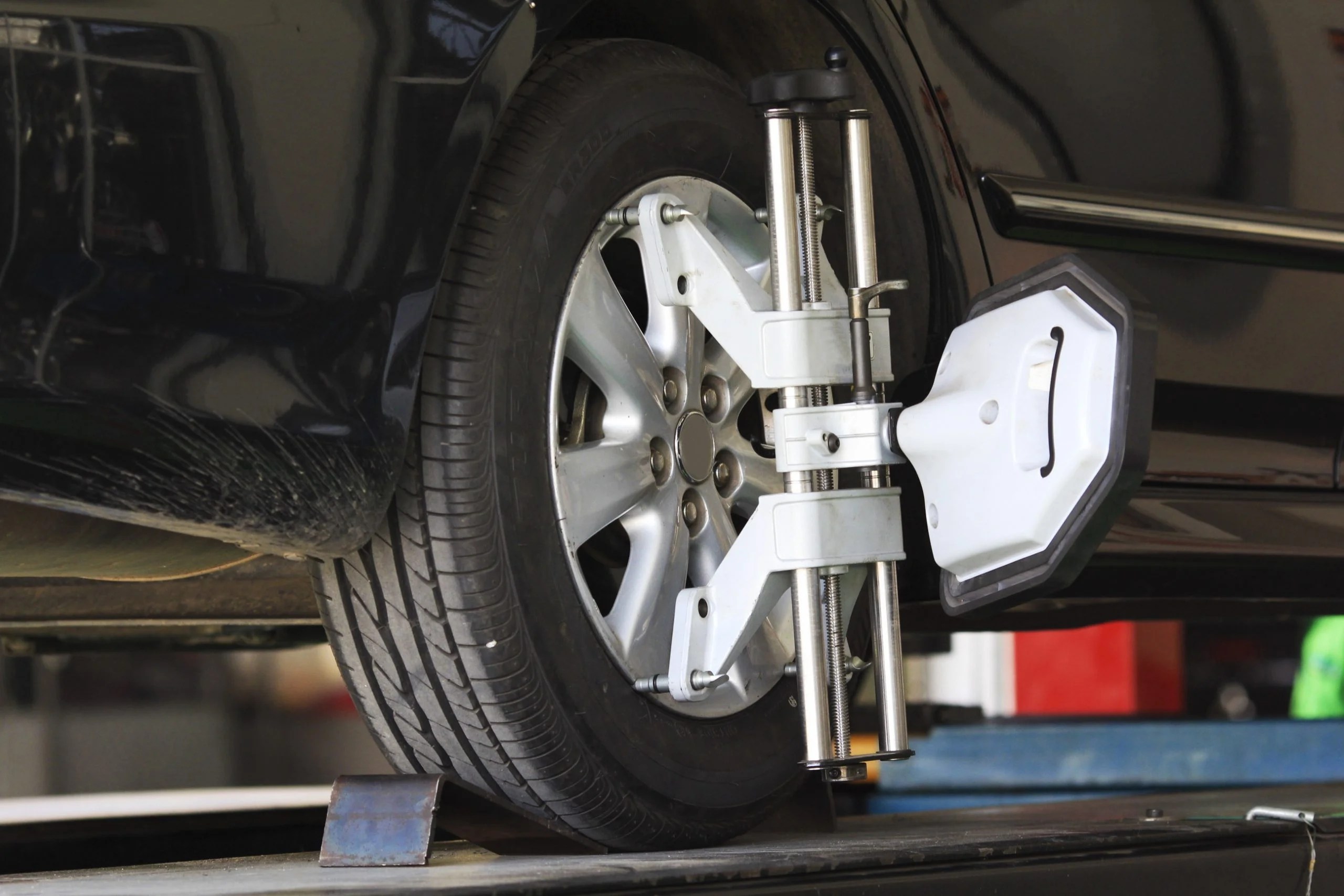 Wheel Alignment vs Wheel Balancing Explained
