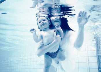 How To Save A Drowning Child – 7 Tips And First Aid For Drowning