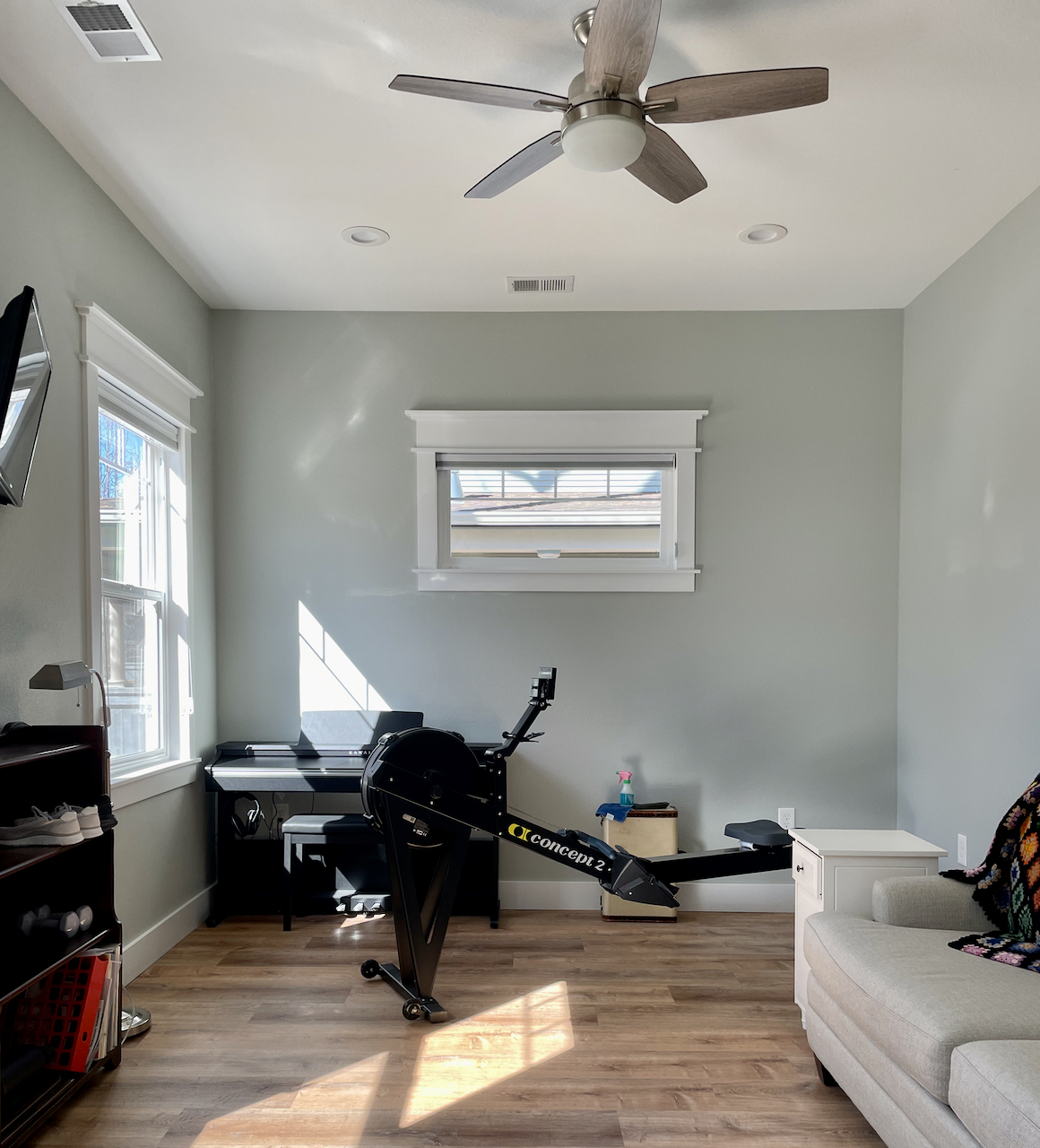 벤자민 무어 그레이 캐시미어 2138-60 색상 검토 (2026)