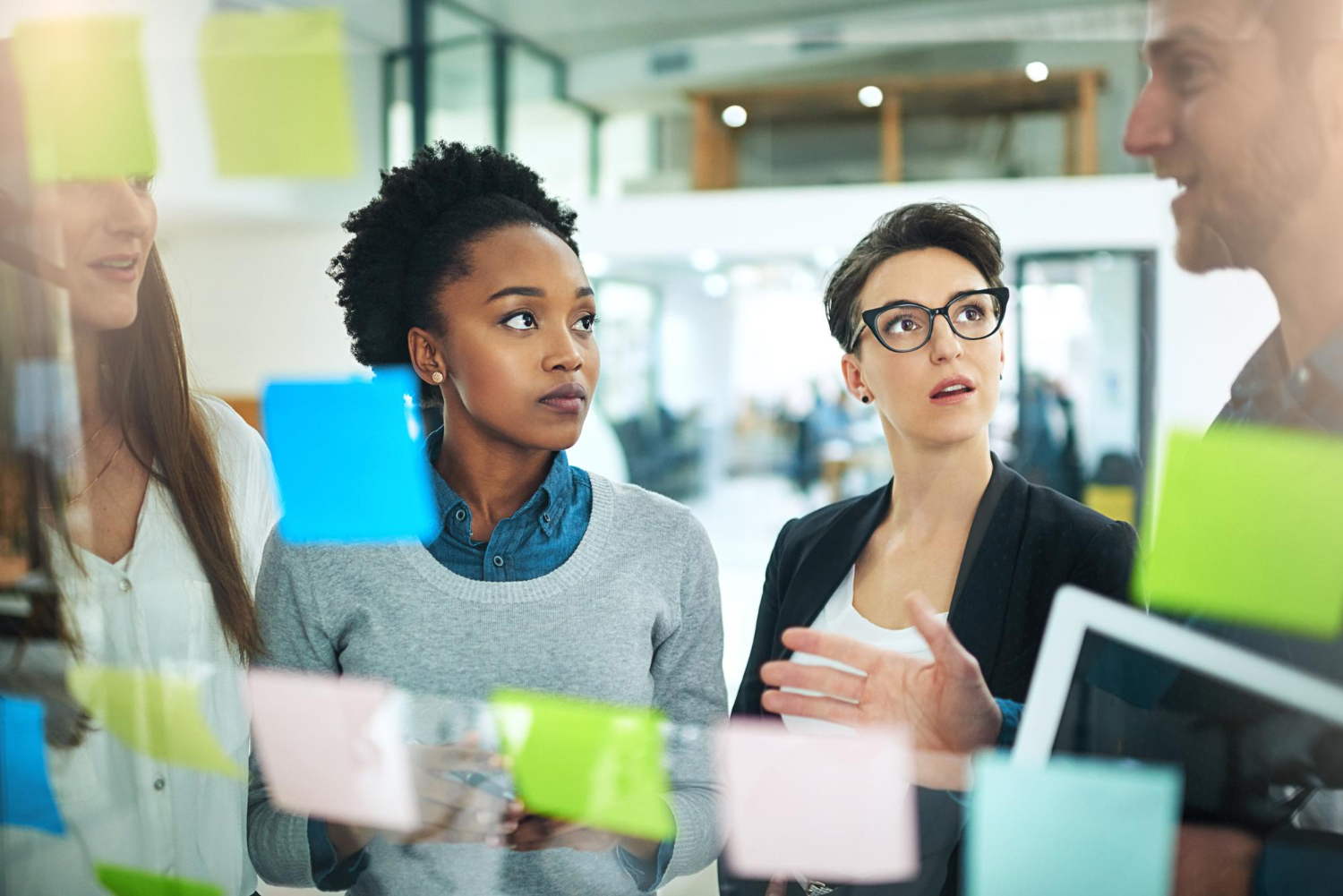 Sensemaking Theory Explained (Weick) + Examples in Organizations