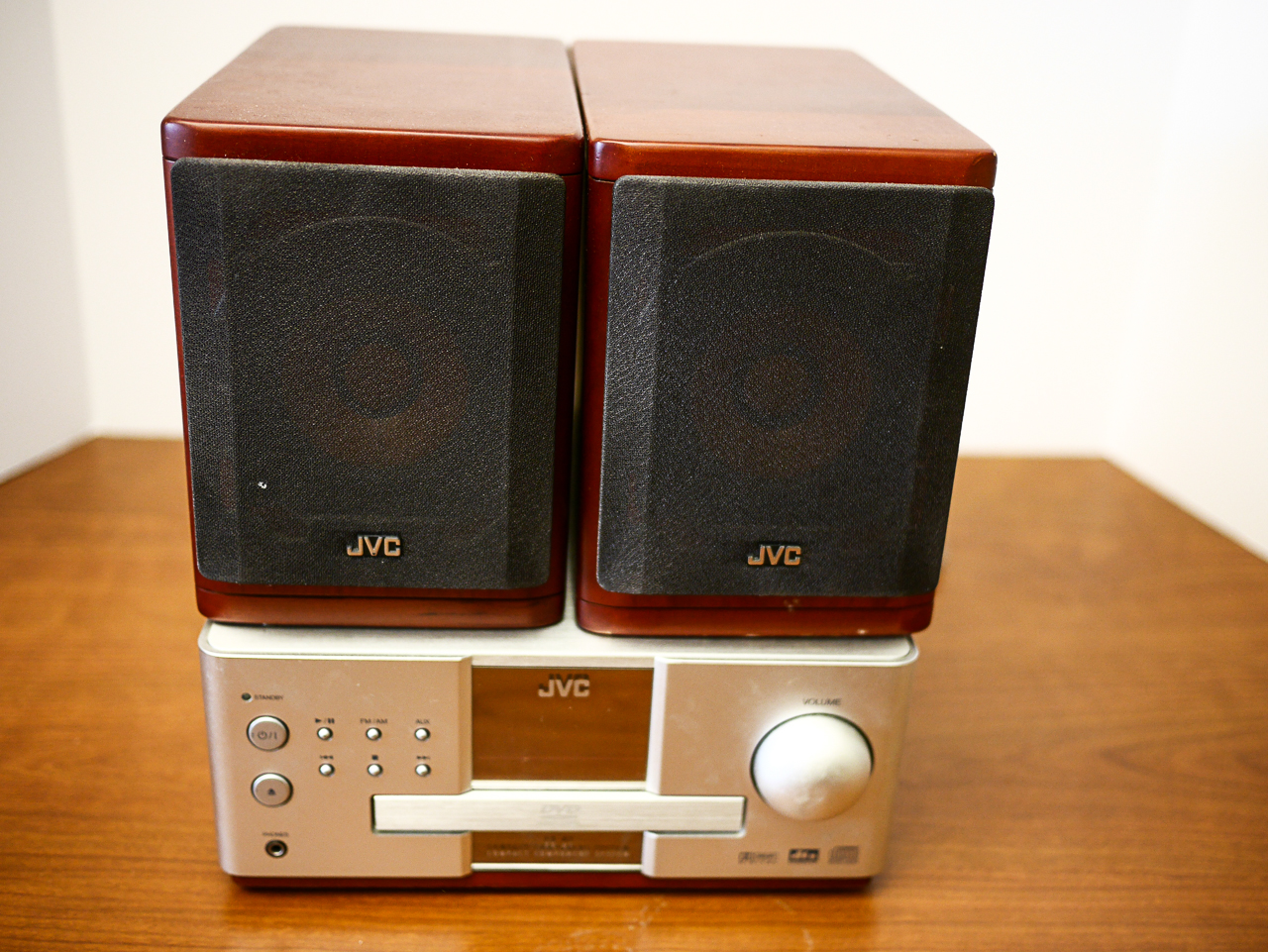 SOLD!: JVC Wood Cone EX-A1 cd/dvd/radio – The Constant Garage Sale