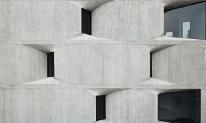 Carbon-Neutral Concrete: Breaking Barriers in Low-Emission Building Materials