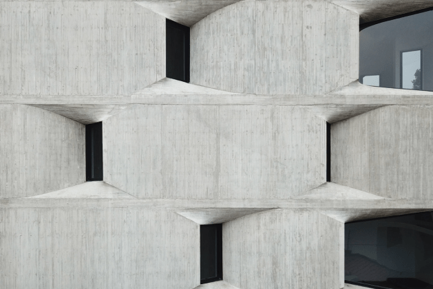 Carbon-Neutral Concrete: Breaking Barriers in Low-Emission Building Materials