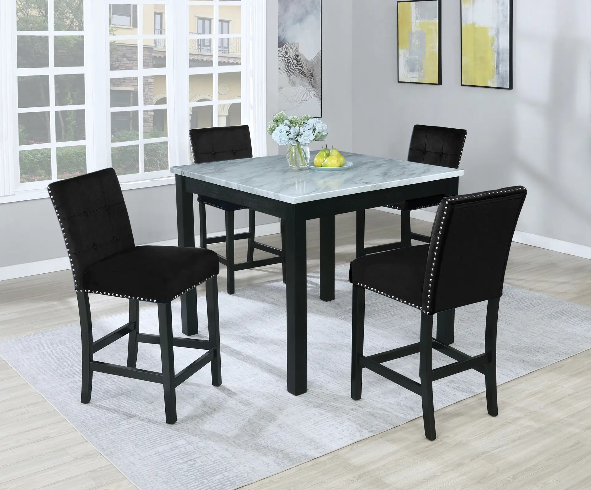 Table & 4 Chairs