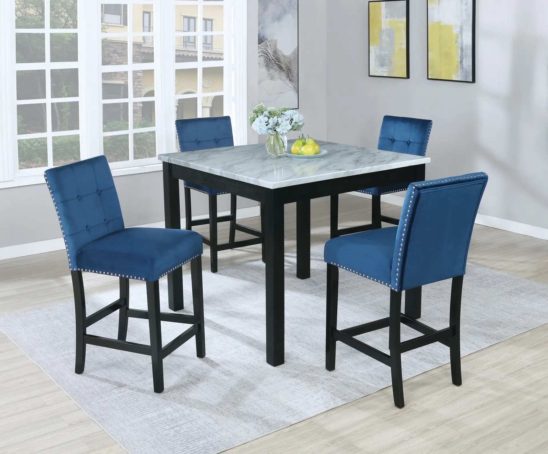 Table & 4 Chairs