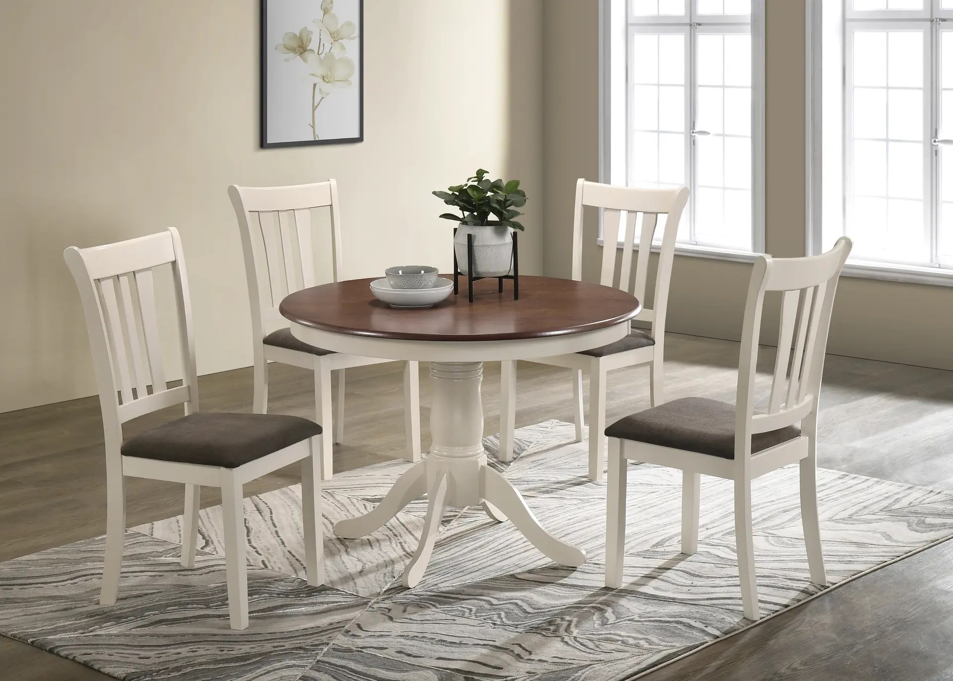 Round Table