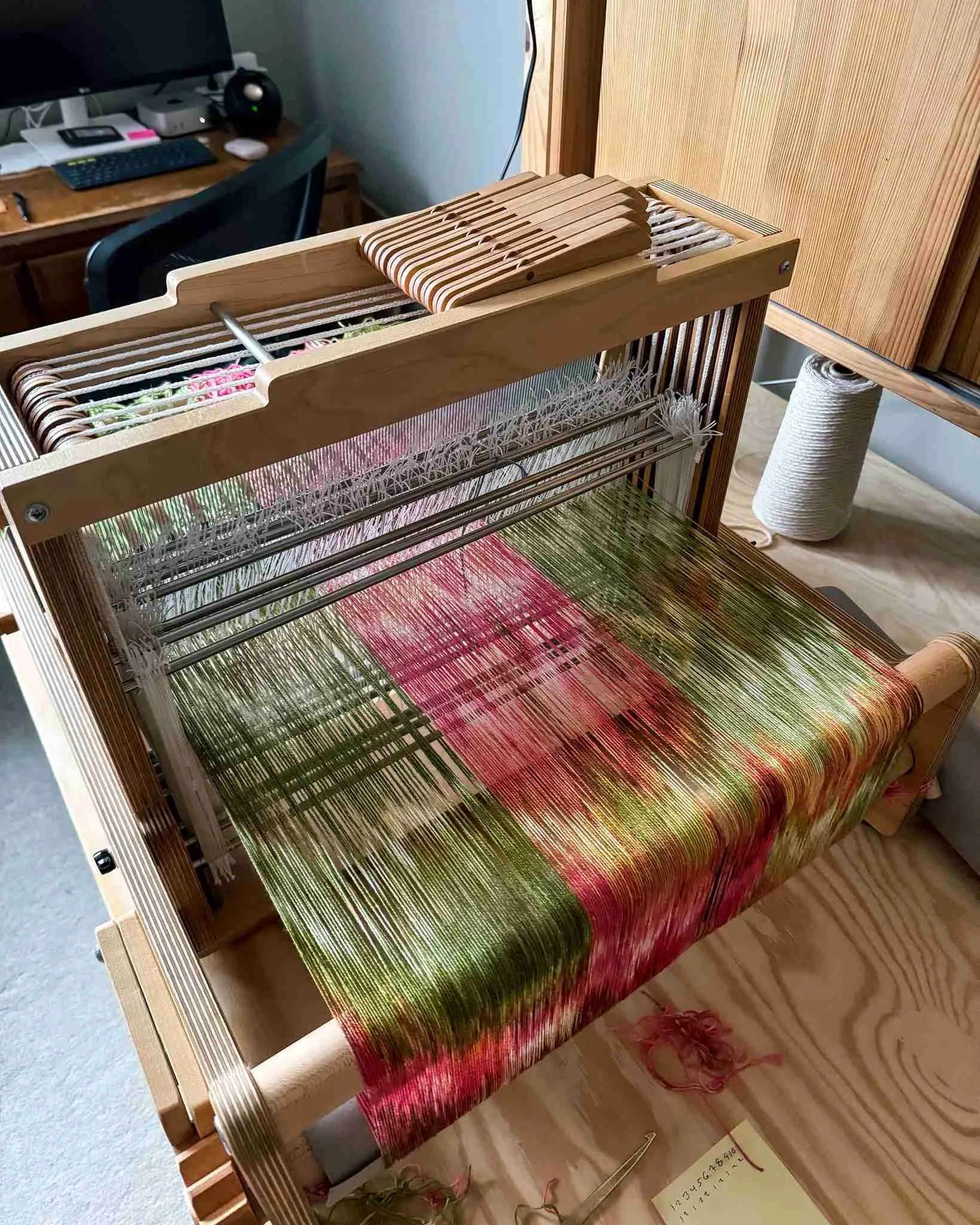 笹尾としかず水彩画 「RayKane・A lani slackkey」 Adventures in Rag Weaving: A Sakiori Inspired Table Runner With A