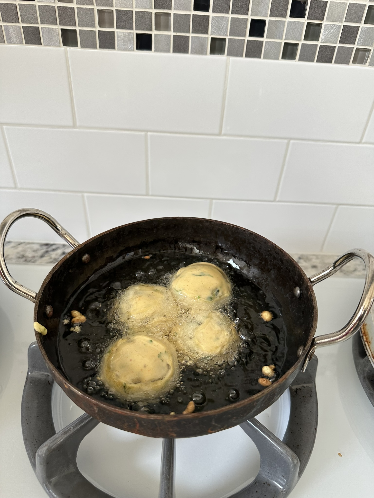 fry Batata vada
