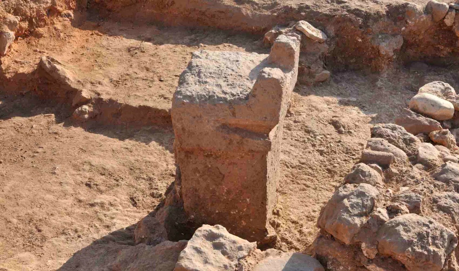 3000-year-old discoveries at philistine temple reveal psychoactive rituals linked to mother