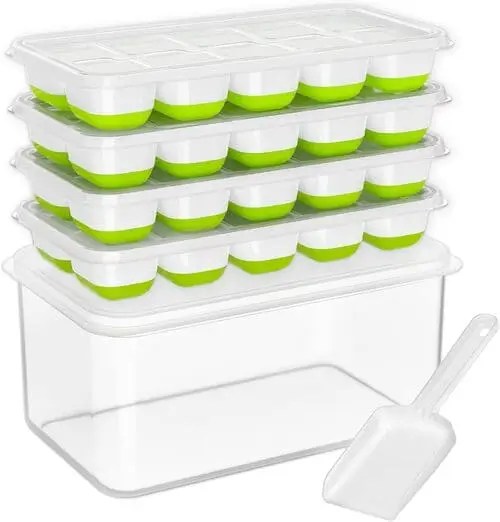 Ice cube and bucket set for making ice cubes for an indoor party